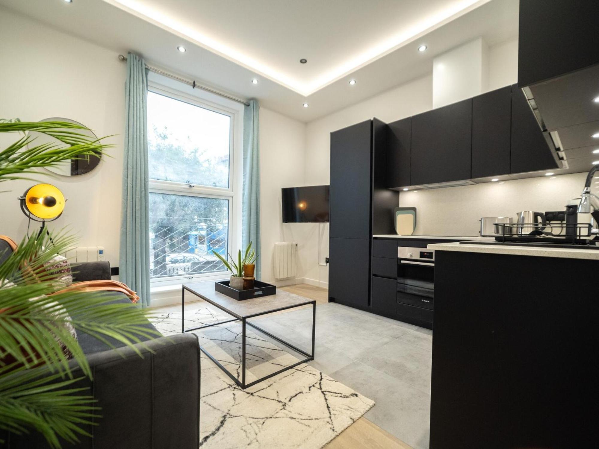 One And Two Bedroom Apartments Near Holloway Train Station By Belvilla London Exterior photo